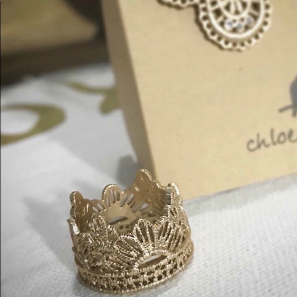 New Chloe + Isabel Queen’s Lace Ring - Gold - Picture 5 of 7